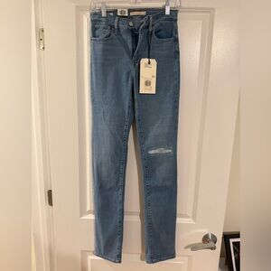 Levi's Light Blue Women's Skinny Jeans